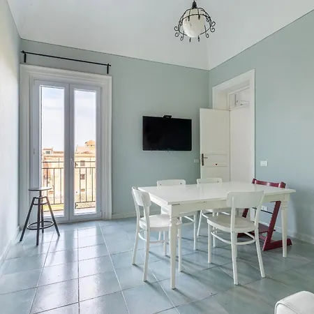 Casa Garibaldi In Piazza By Wonderful Italy Apartamento